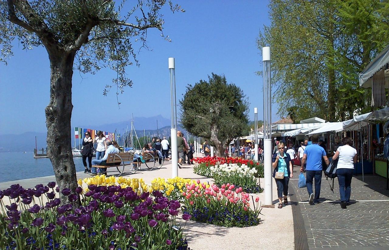 B City Hotel Bardolino Dış mekan fotoğraf